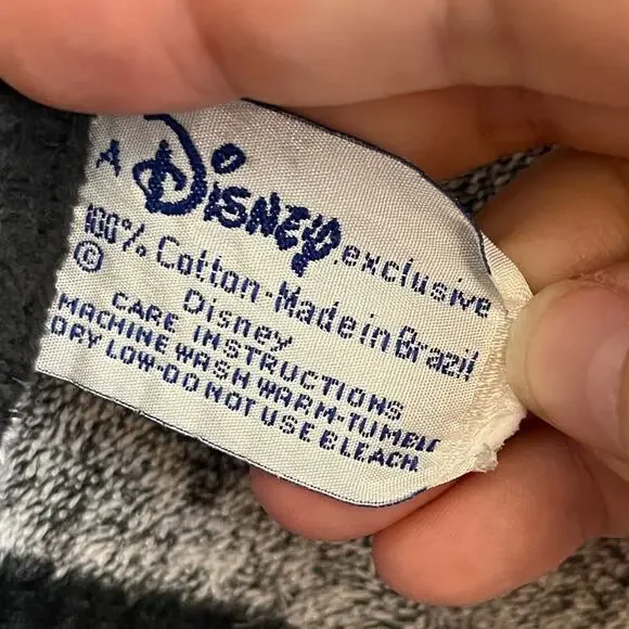 Vintage Disney World 25th Anniversary Beach Towel - Picture 2 of 2